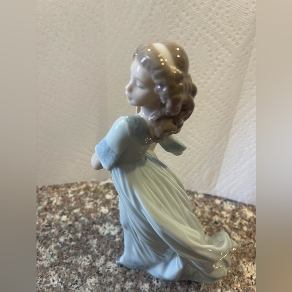 Lladro Spring enchantment figurine - Picture 3 of 7